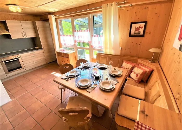 شاليه Chalet / Urige Stamperlhuette Auf Ue. 1250m+dampfbad هوهنتاورن