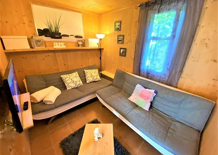 Chalet / Urige Stamperlhuette Auf Ue. 1250m+dampfbad * هوهنتاورن